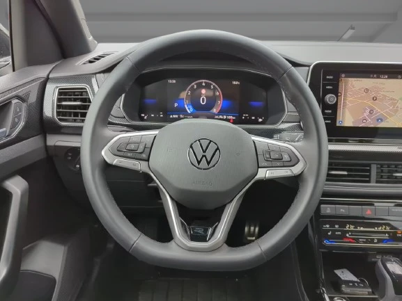 VW T-Cross 1.5 TSI = R-Line = Гаранция - изображение 7