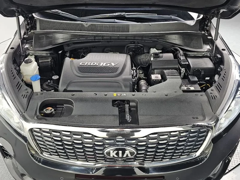 Kia Sorento 2.2 CRDI 4WD - САМО 30% АВАНС, снимка 6 - Автомобили и джипове - 56017297