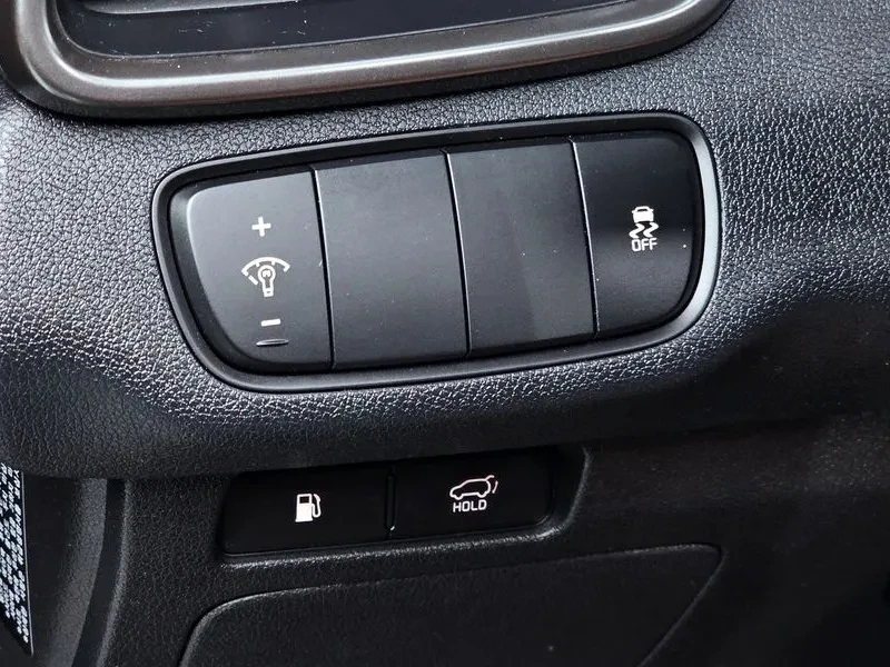 Kia Sorento 2.2 CRDI 4WD - САМО 30% АВАНС, снимка 16 - Автомобили и джипове - 56017297