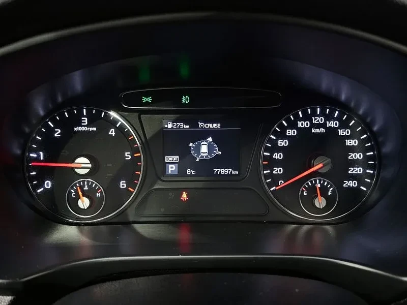 Kia Sorento 2.2 CRDI 4WD - САМО 30% АВАНС, снимка 8 - Автомобили и джипове - 56017297