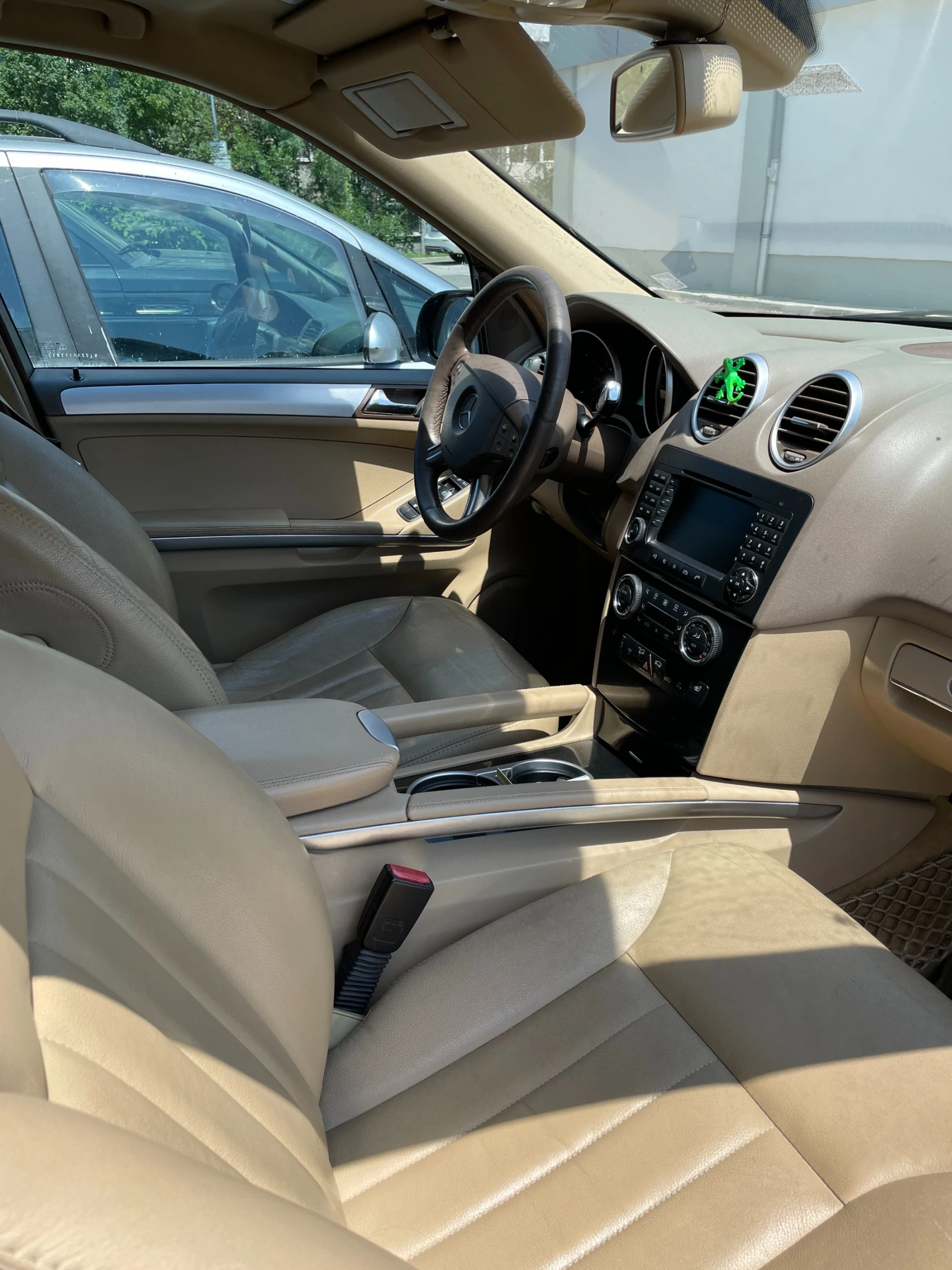 Mercedes-Benz ML 320  - изображение 6