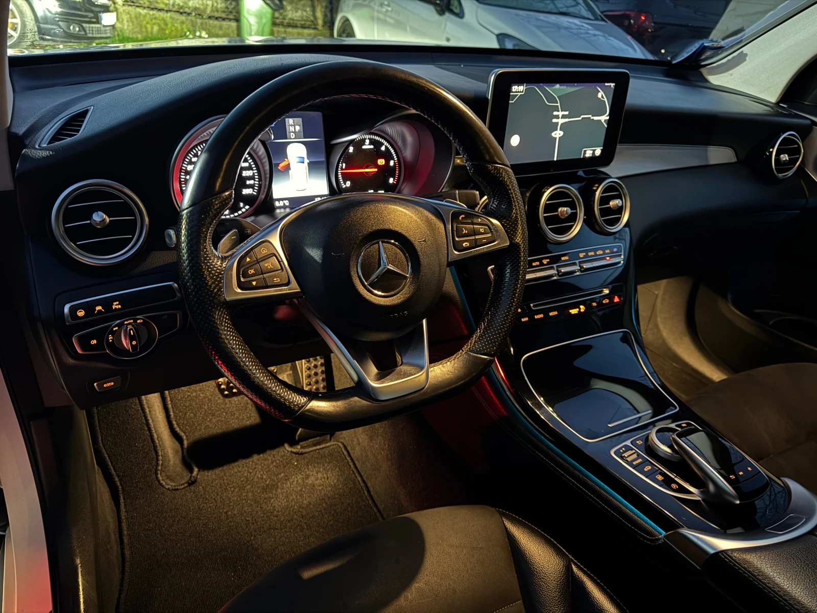 Mercedes-Benz GLC 250 d* 4matic* 2xAMG* Distronic - изображение 9