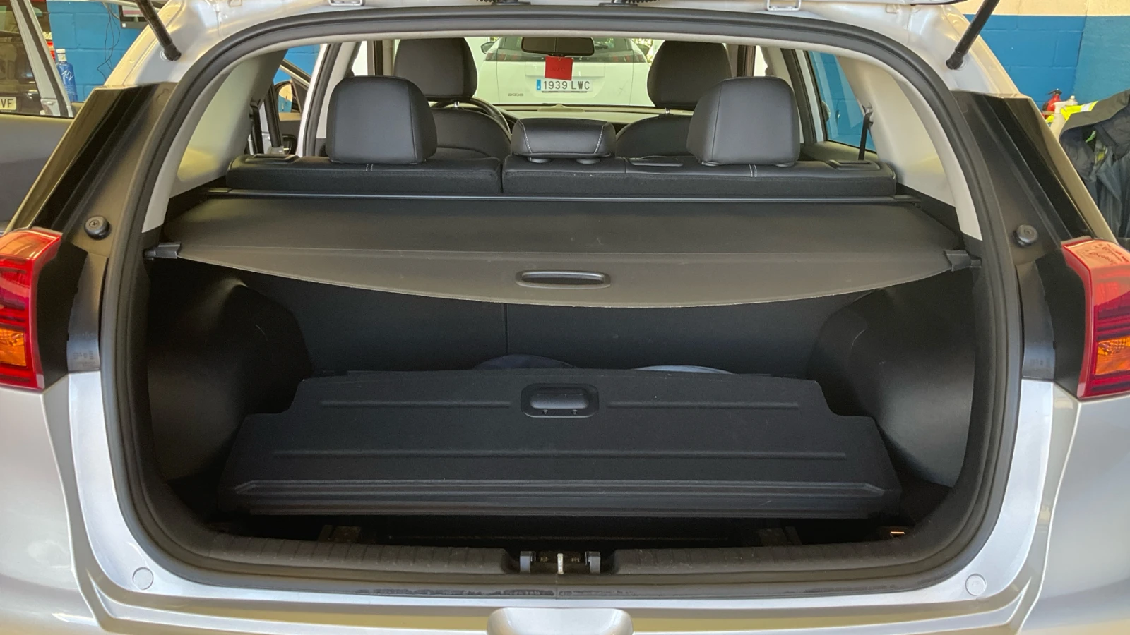 Kia Niro 65kw 204 �.�. AVILOO ���������� ������� | Mobile.bg � ����������� 4