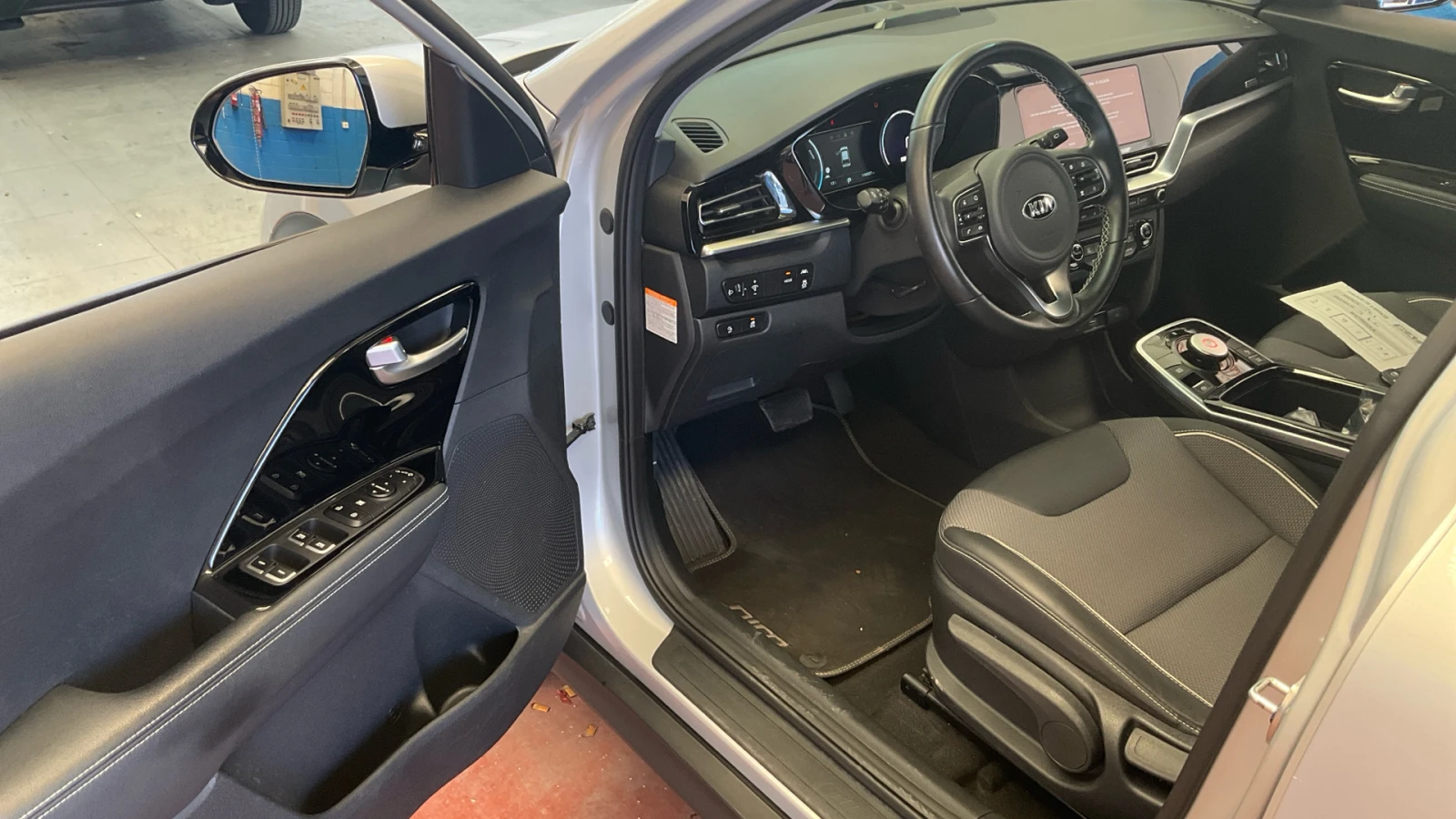 Kia Niro 65kw 204 �.�. AVILOO ���������� ������� | Mobile.bg � ����������� 7