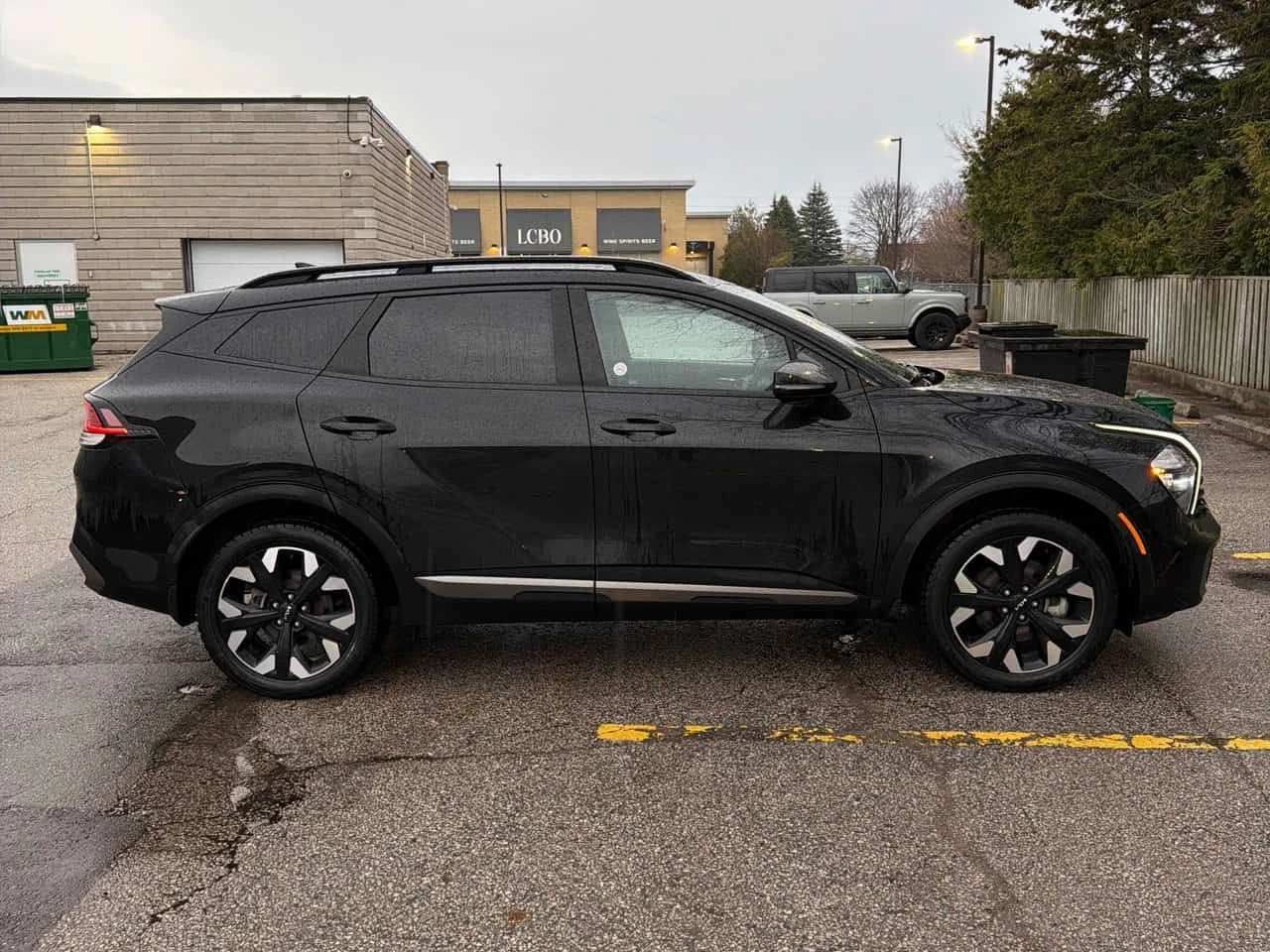 Kia Sportage * X Line * 2 КЛЮЧА * ПОДГРЕВ * ПАМЕТ, снимка 3 - Автомобили и джипове - 54214587