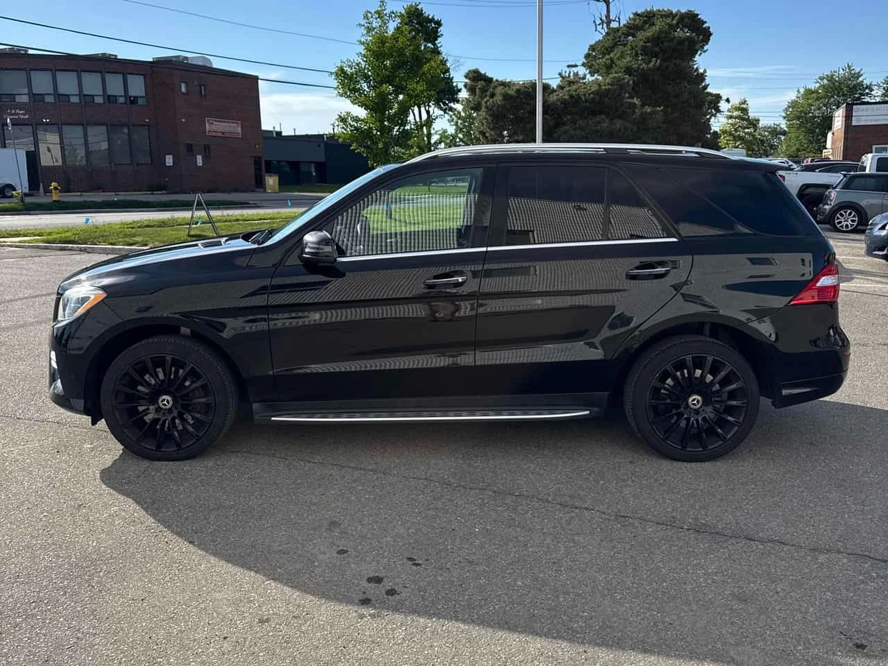 Mercedes-Benz ML 400 * CARFAX * 360 КАМЕРА * КЛИП НА МОТОРА * , снимка 2 - Автомобили и джипове - 55068836