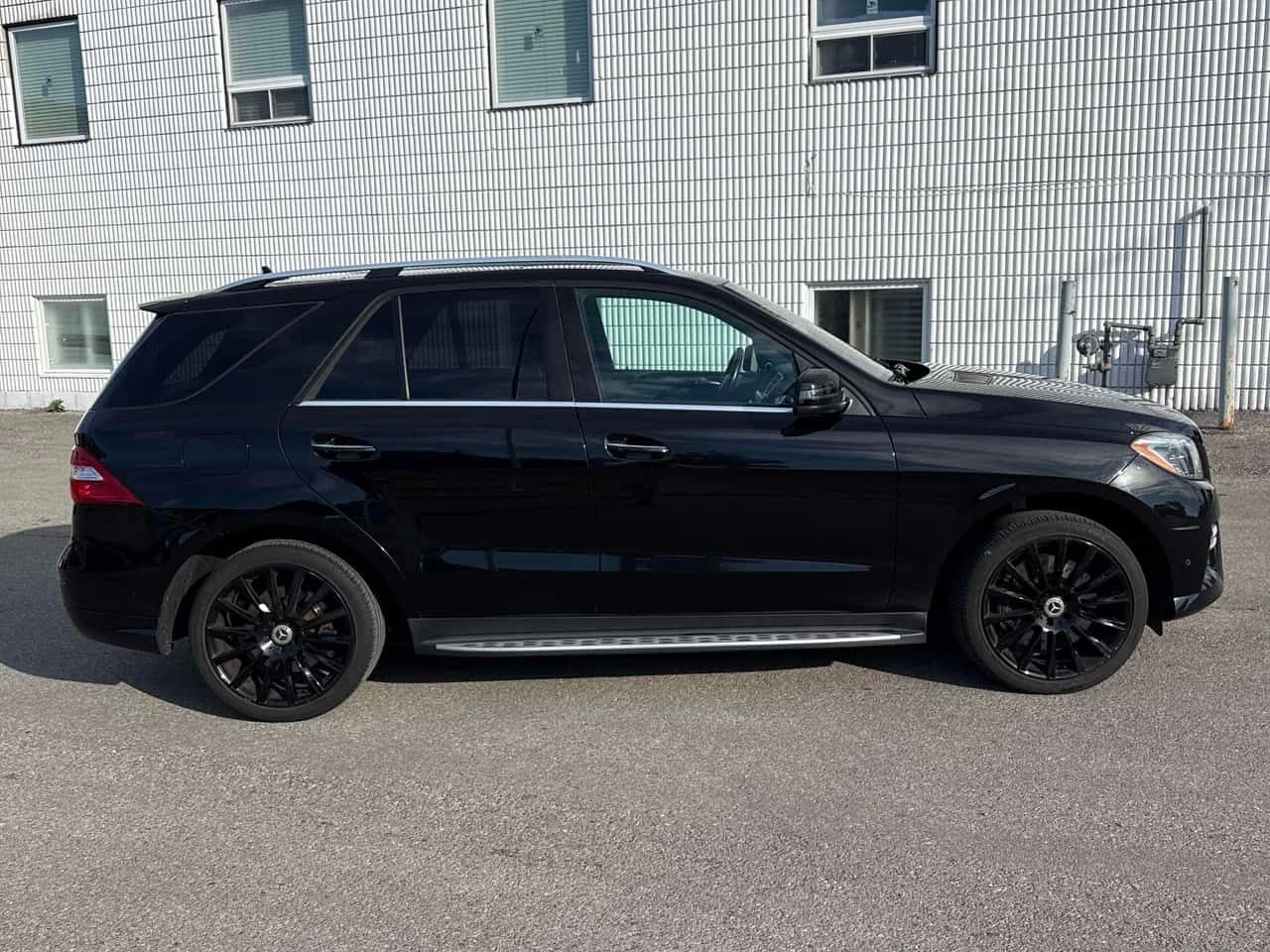 Mercedes-Benz ML 400 * CARFAX * 360 КАМЕРА * КЛИП НА МОТОРА * , снимка 3 - Автомобили и джипове - 55068836
