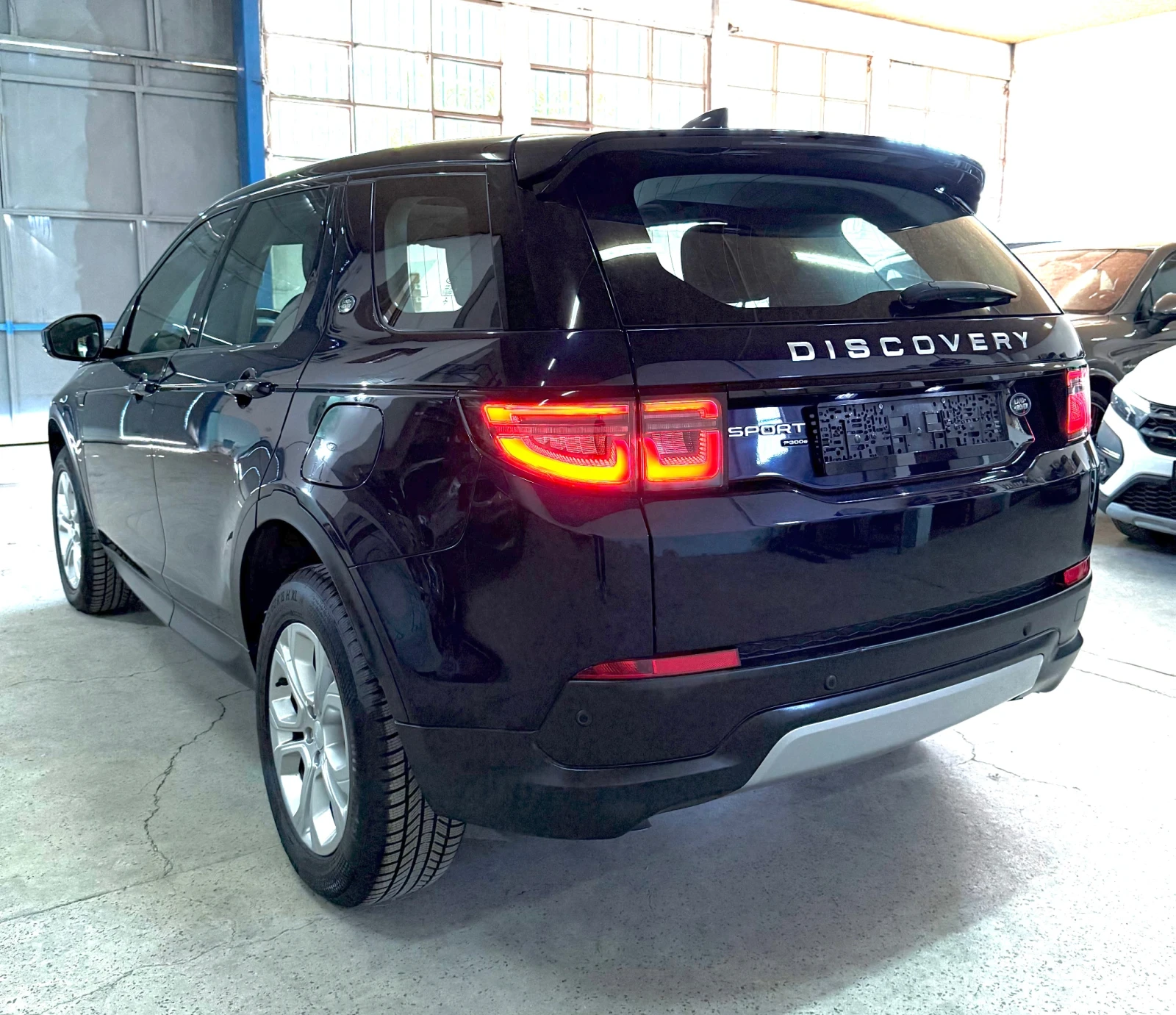 Land Rover Discovery Sport PHEV 309 �.�. 4x4 67 000 �� �������� �� 2029 �. | Mobile.bg � ����������� 5