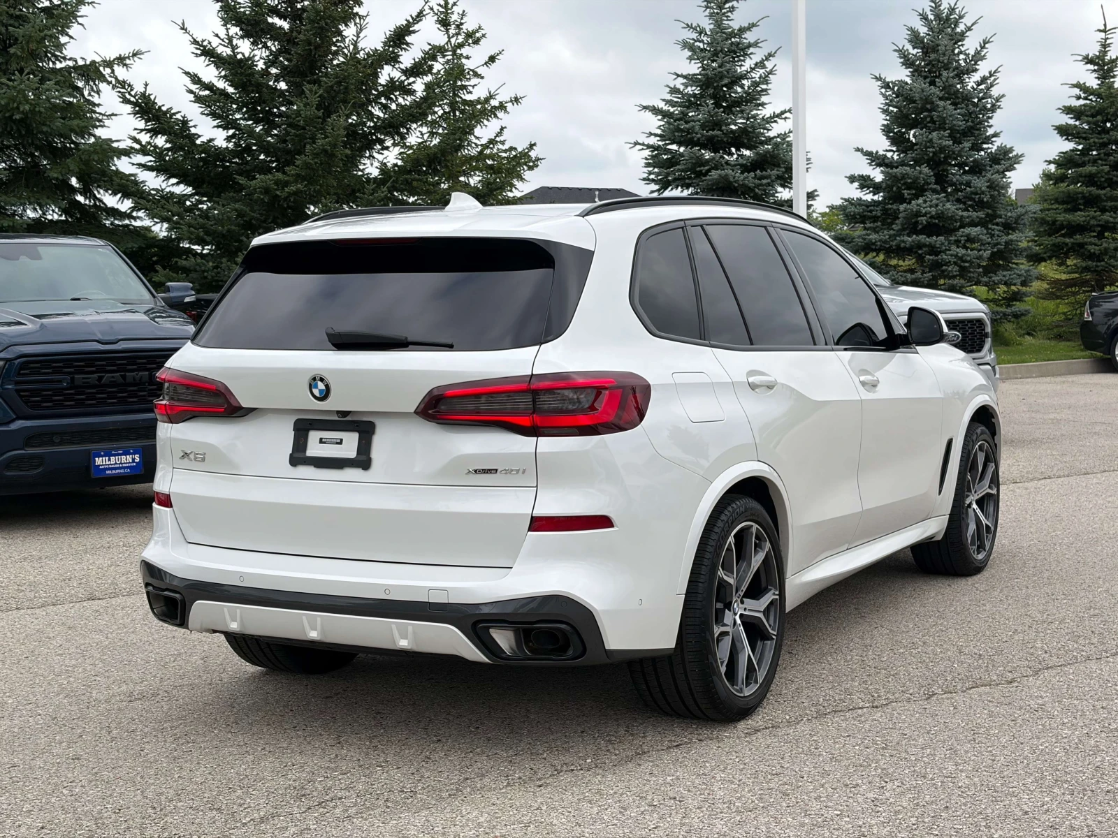 BMW X5 xDrive40i M Sport | ВЪЗДУШНО | ПАНОРАМА | 360, снимка 3 - Автомобили и джипове - 56088240
