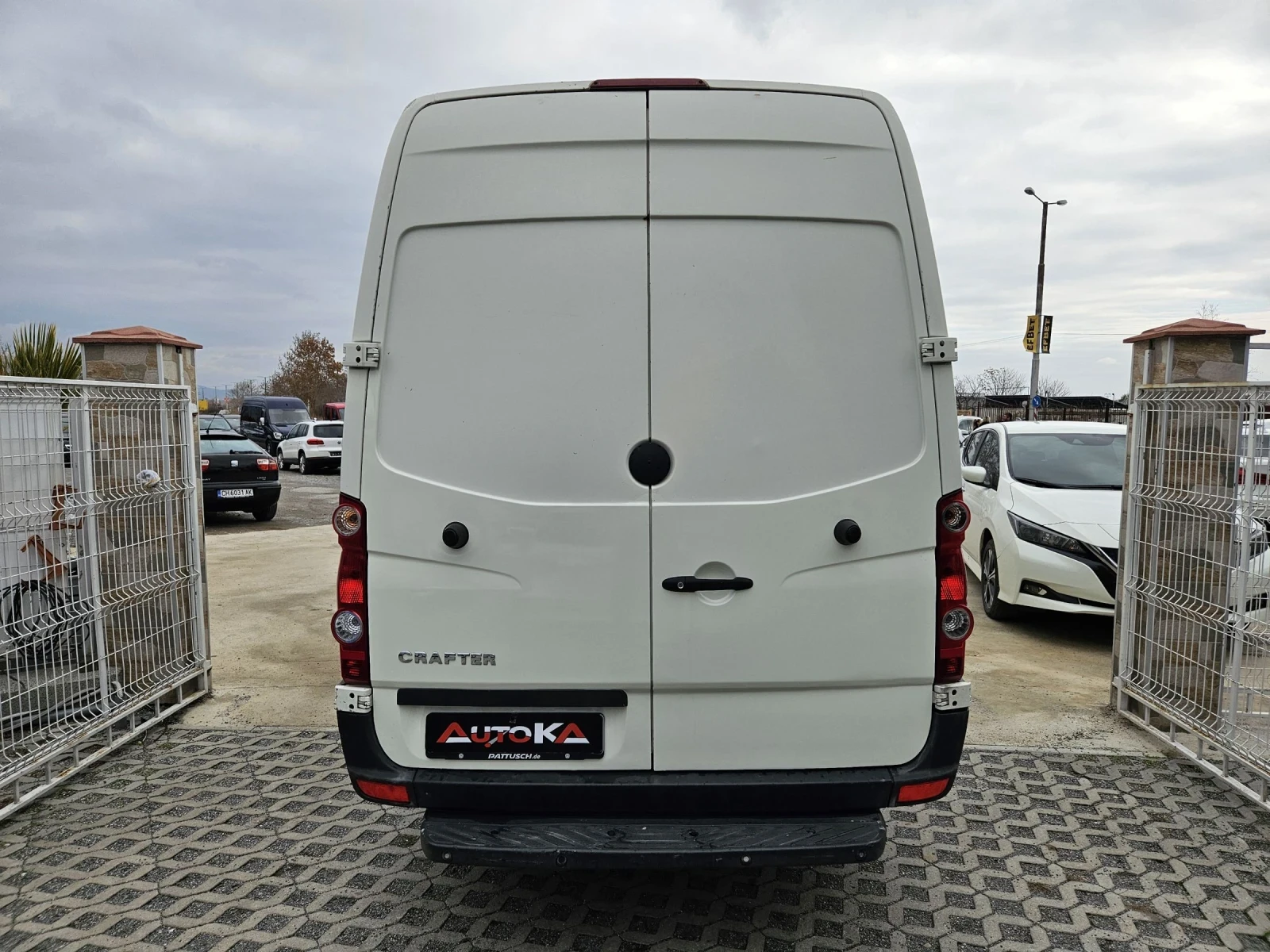 VW Crafter 2.5TDI-136кс= ДЪЛГА БАЗА= КЛИМАТРОНИК= 6СКОРОСТИ - изображение 4