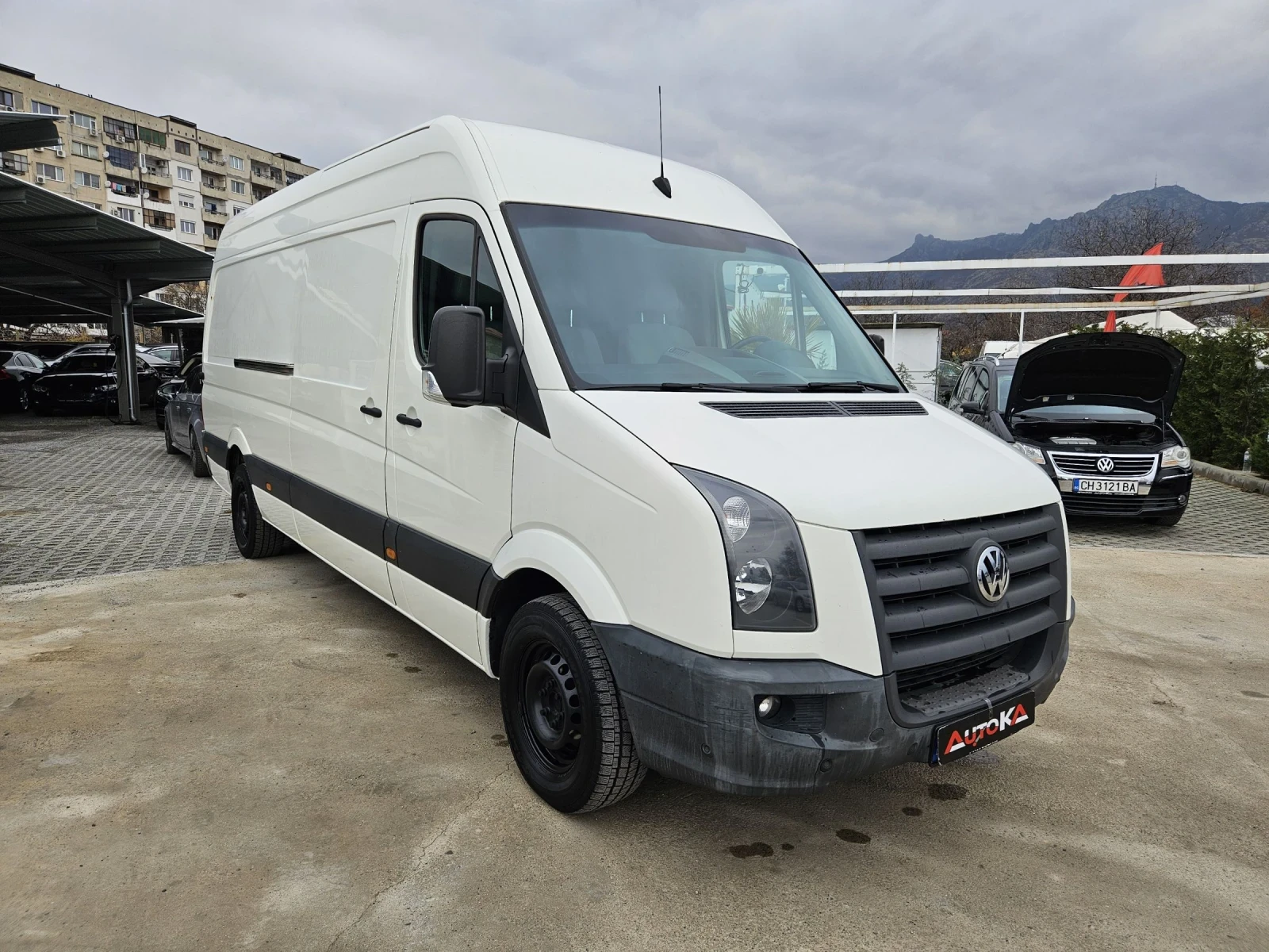 VW Crafter 2.5TDI-136кс= ДЪЛГА БАЗА= КЛИМАТРОНИК= 6СКОРОСТИ - изображение 2