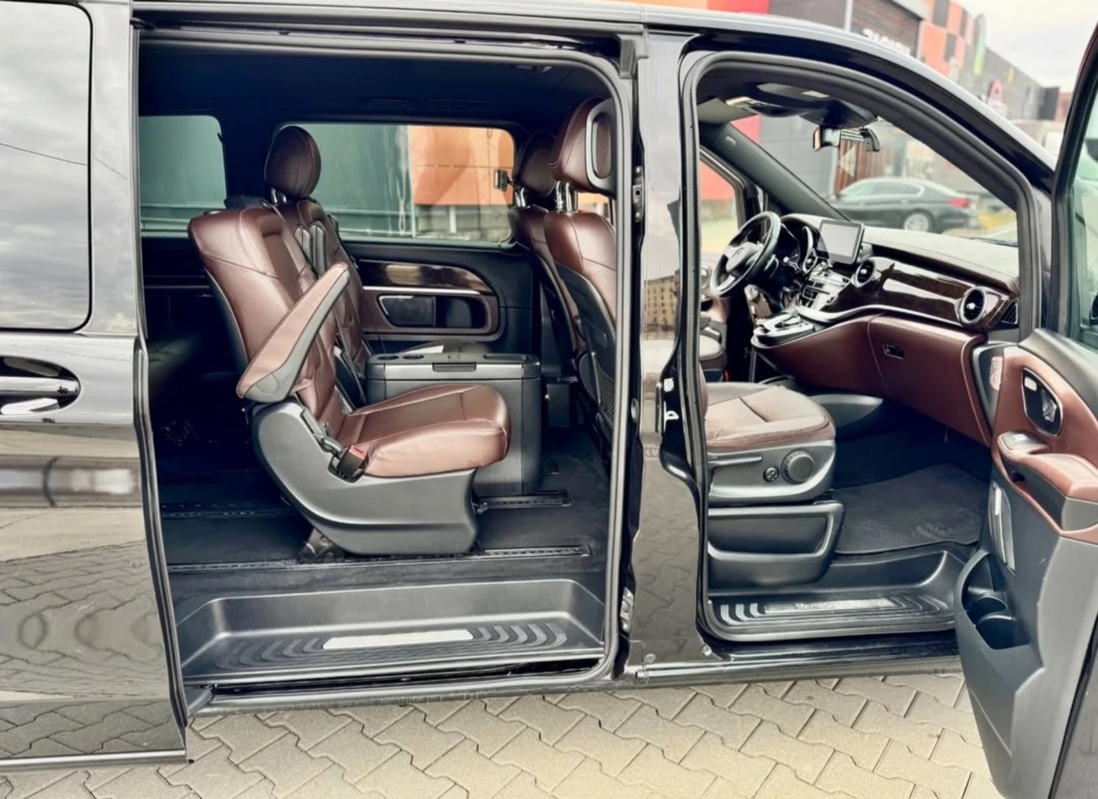 Mercedes-Benz V 250 V250, макс дълга база - изображение 10