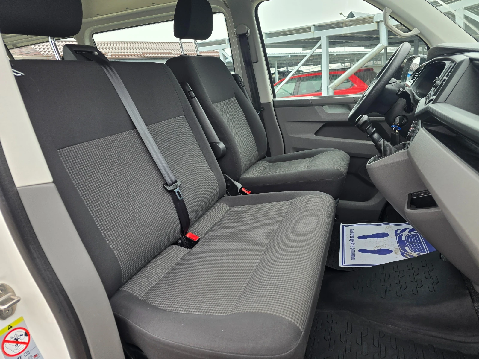 VW Transporter 2.0 TDI 110кс 8+ 1МЕСТА РЕАЛНИ КИЛОМЕТРИ ДЪЛГА БАЗ, снимка 10 - Бусове и автобуси - 53791650