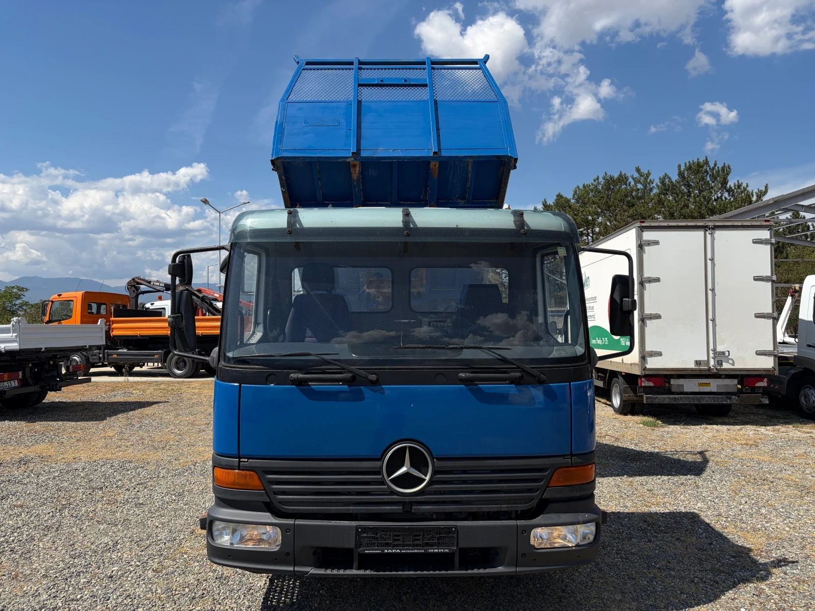 Mercedes-Benz Atego 818* Климатик* 4.50м.* Тристранен самосвал, снимка 2 - Камиони - 55465210
