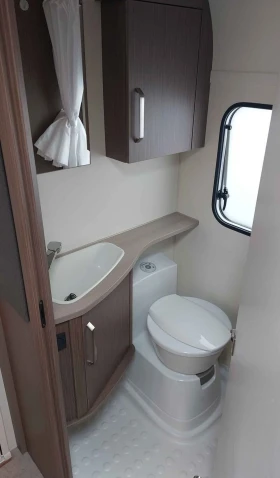 Каравана Knaus Lifestyle 550, снимка 10