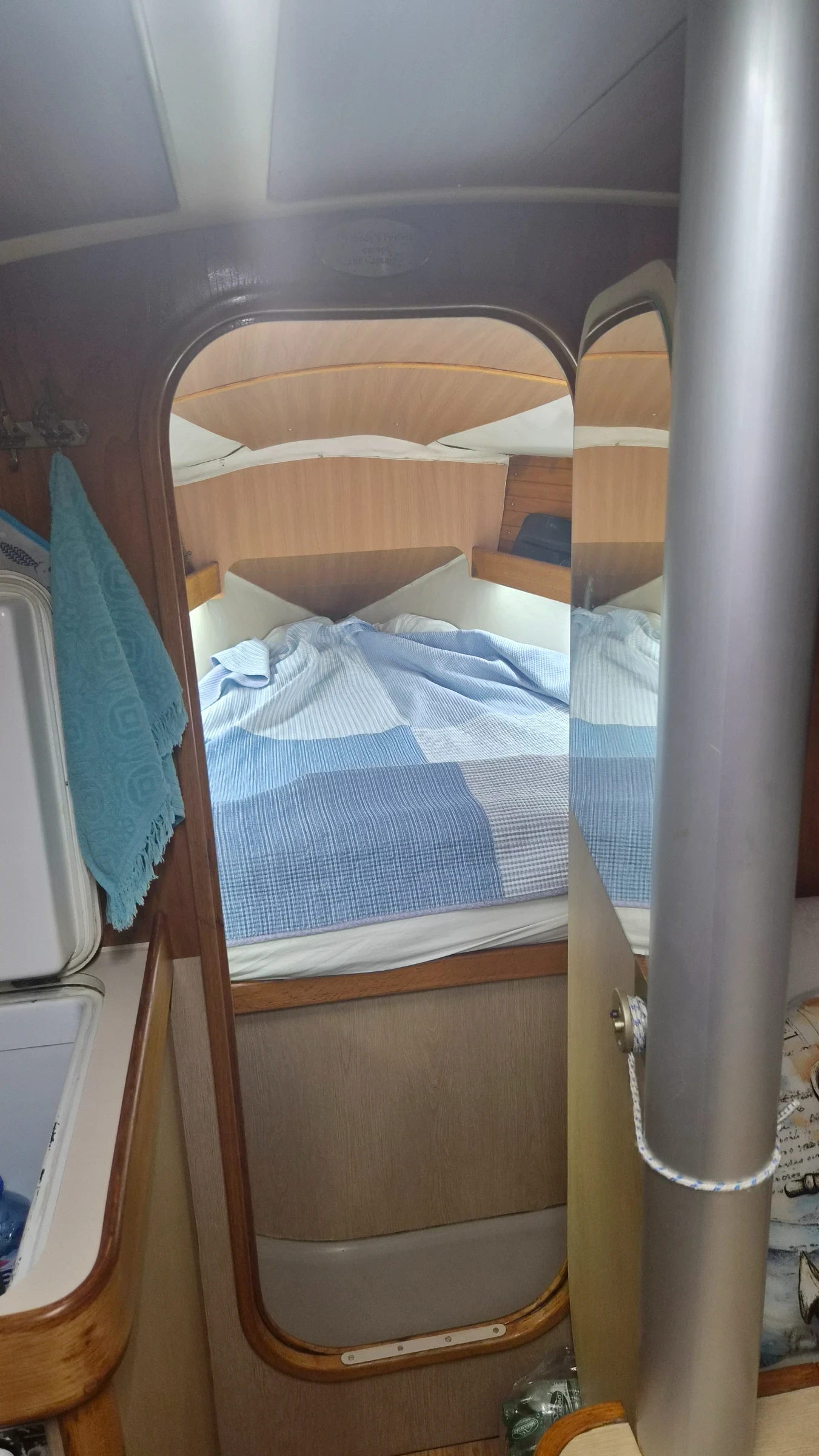 ���������� ����� Beneteau Oceanis 320 | Mobile.bg � ����������� 11