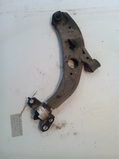 Преден ляв носач за Мазда 626 2.0 бензин