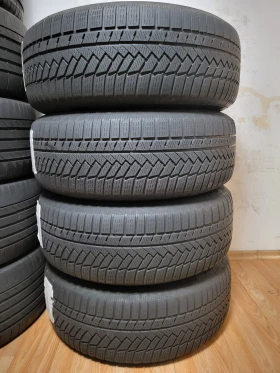 Гуми Зимни 255/60R18, снимка 1 - Гуми и джанти - 48636645