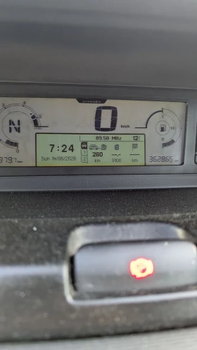 Citroen C4 Picasso 1.6hdi, снимка 8