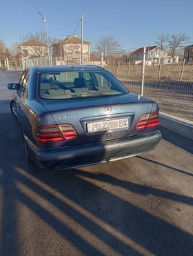 Mercedes-Benz E 220, снимка 2