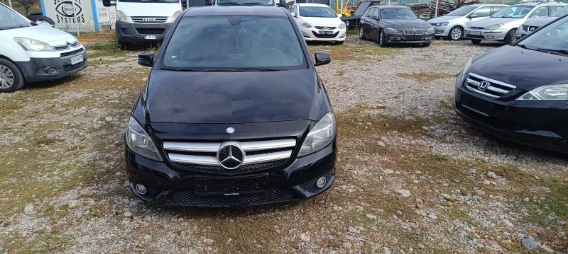 Mercedes-Benz B 200 CDI Avtomat, снимка 1 - Автомобили и джипове - 47471204