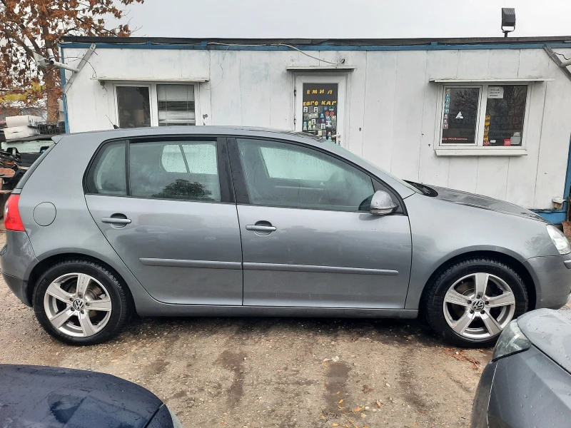 VW Golf 2008ма 1.6i ГАЗ !!, снимка 5 - Автомобили и джипове - 47928941