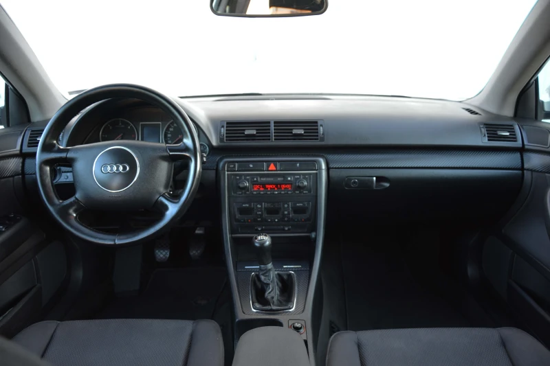 Audi A4 1.9 TDI 131к.с с винетка, гражданска и преглед, снимка 11 - Автомобили и джипове - 48022863