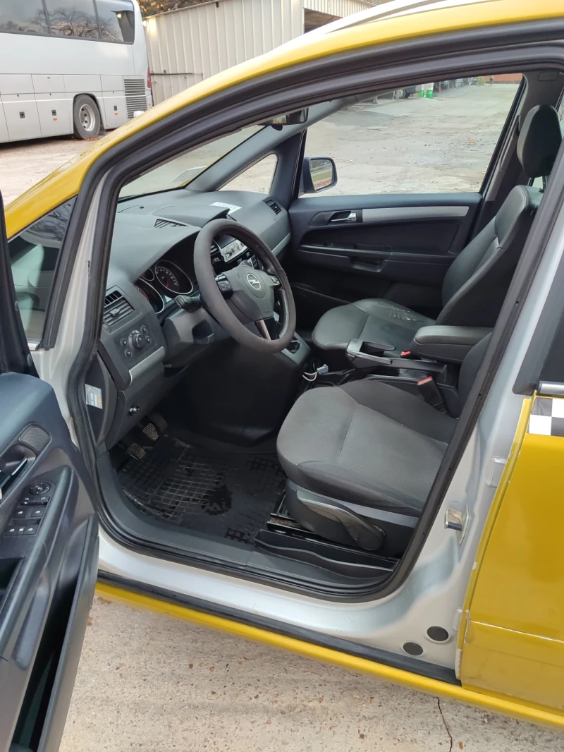 Opel Zafira 1.6 turbo eco flex , снимка 17 - Автомобили и джипове - 48068527