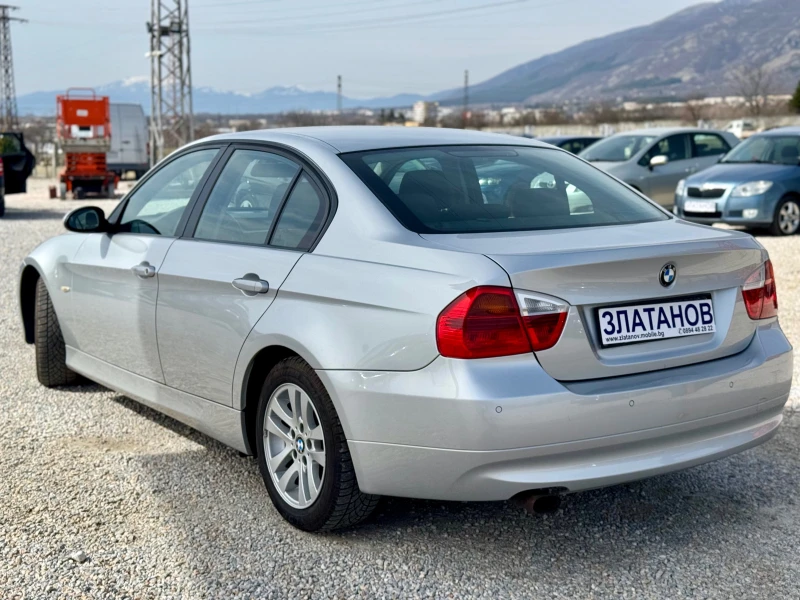 BMW 318 2.0, снимка 3 - Автомобили и джипове - 48375738