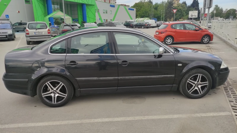 VW Passat 1.8T, снимка 10 - Автомобили и джипове - 48572725