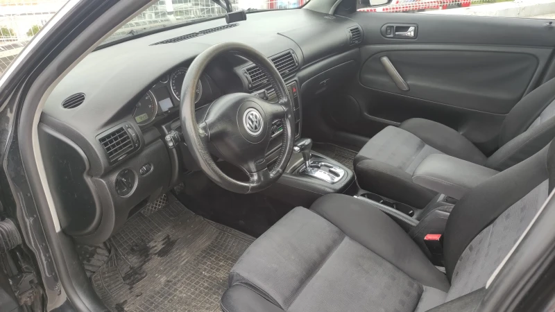 VW Passat 1.8T, снимка 4 - Автомобили и джипове - 48572725