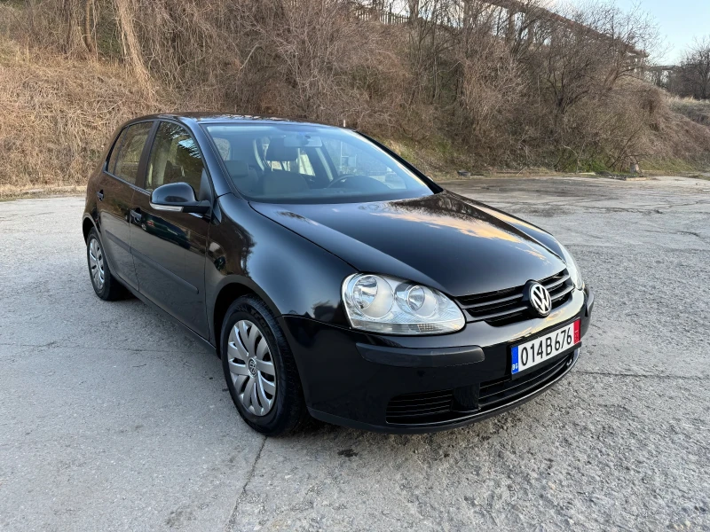 VW Golf, снимка 1 - Автомобили и джипове - 48809288