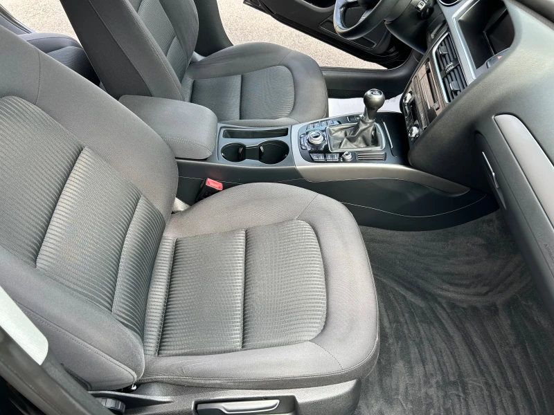 Audi A4 2.0TDI, снимка 9 - Автомобили и джипове - 51249194