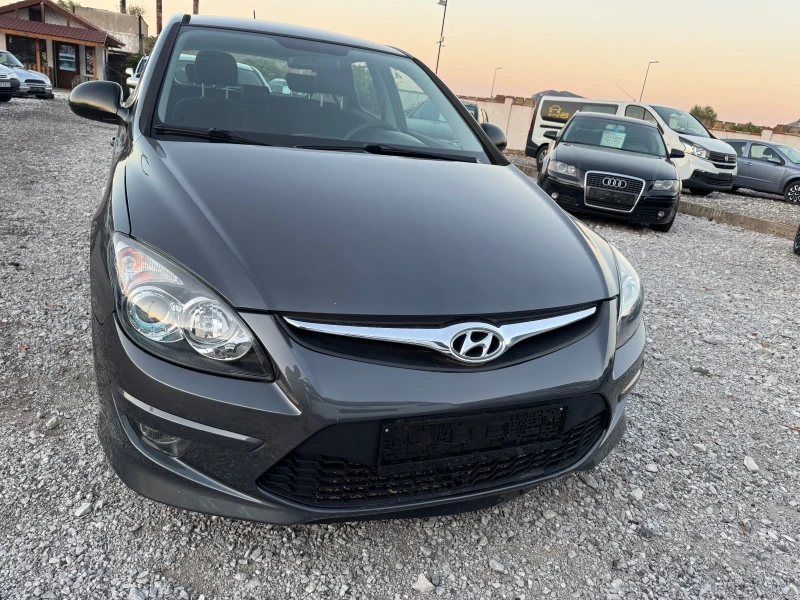 Hyundai I30 1.4i KLIMA 143000km., снимка 2 - Автомобили и джипове - 52402212