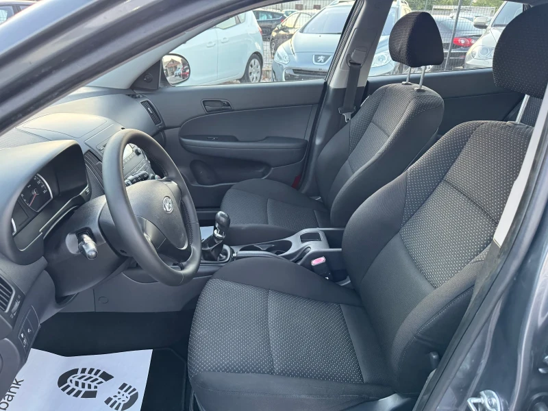Hyundai I30 1.4i KLIMA 143000km., снимка 9 - Автомобили и джипове - 52402212