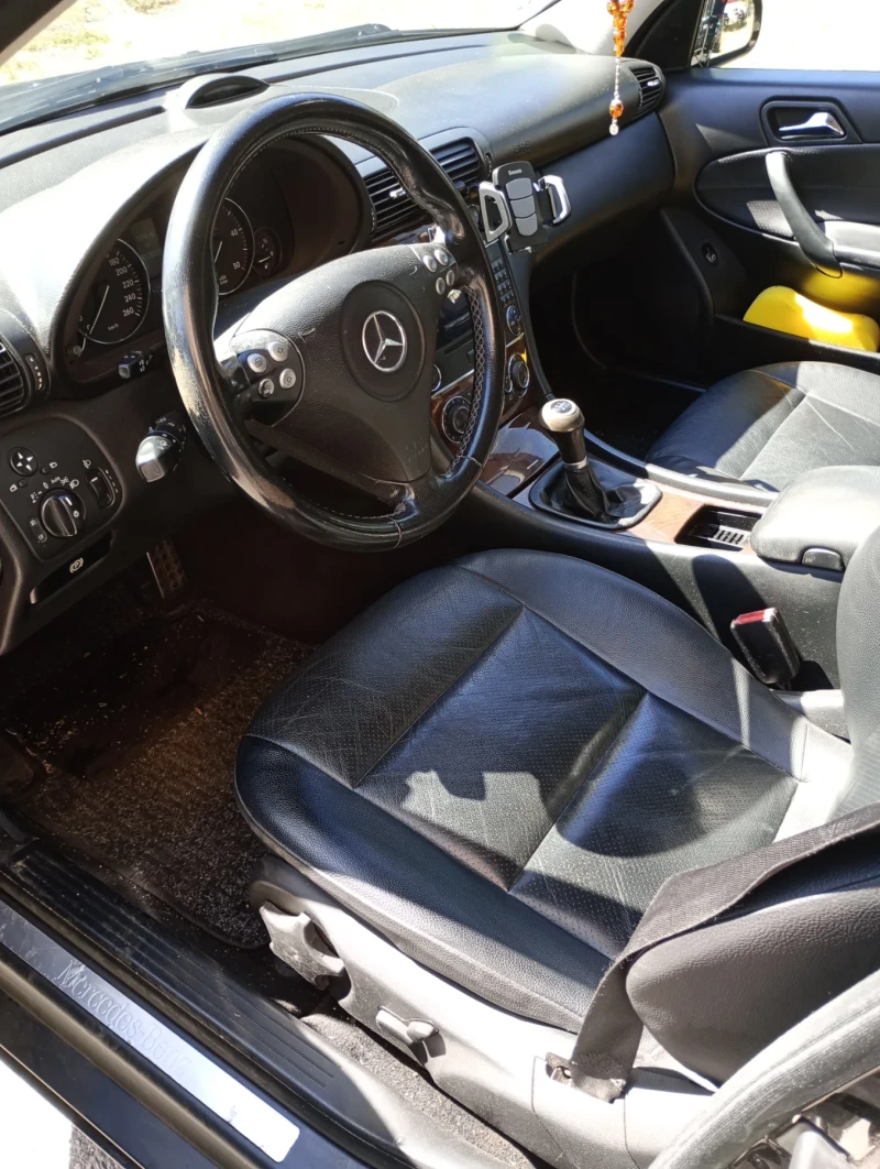 Mercedes-Benz 200, снимка 3 - Автомобили и джипове - 52636616