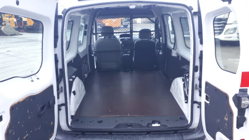 Renault Kangoo 1.5 DCI  EURO 6B, снимка 13 - Автомобили и джипове - 52360392
