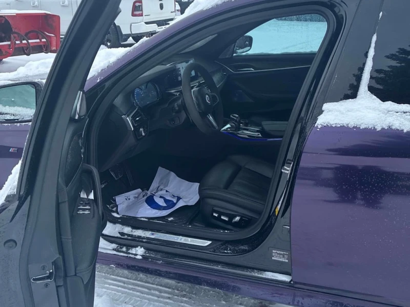 BMW 550 M550i xDrive 2018* CARFAX * БЕЗ ПЪРВОНАЧАЛНА ВНОСК, снимка 7 - Автомобили и джипове - 52940588