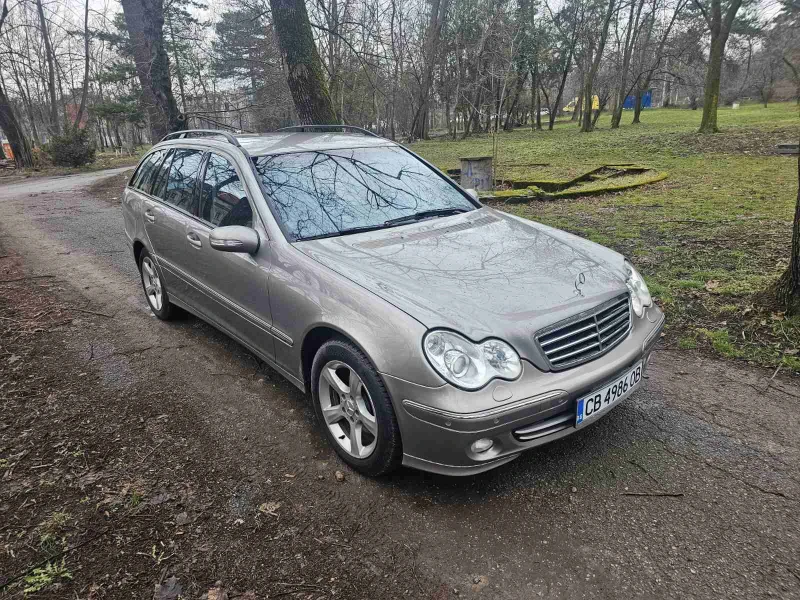 Mercedes-Benz C 320 C 320 4matic, снимка 2 - Автомобили и джипове - 53268953