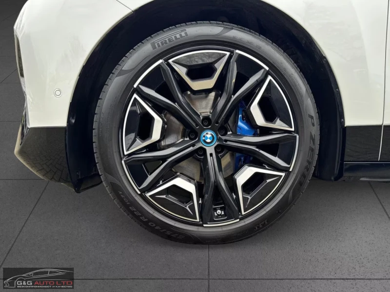 BMW iX xDrive40/326HP/PANO/HUD/LASER/360/NAVI/766g, снимка 6 - Автомобили и джипове - 53381733