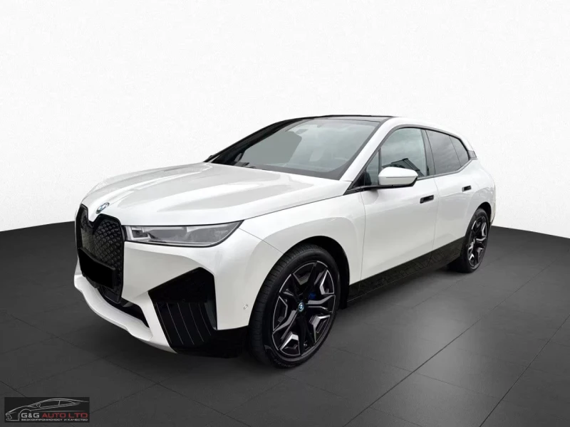 BMW iX xDrive40/326HP/PANO/HUD/LASER/360/NAVI/766g