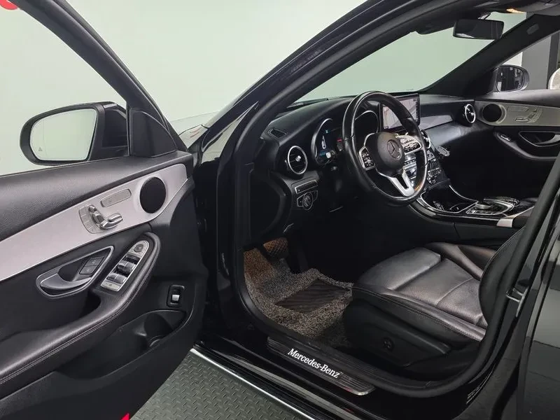 Mercedes-Benz C 180  - изображение 10