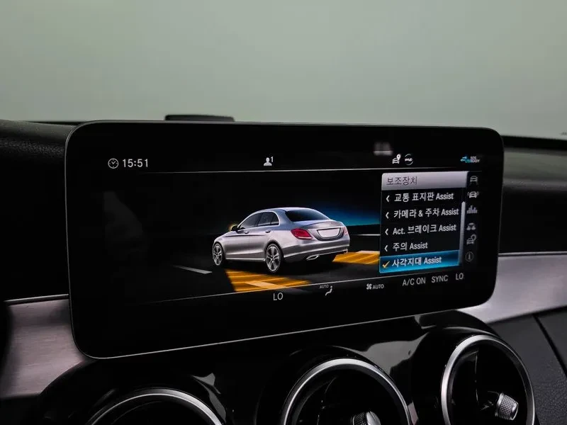 Mercedes-Benz C 180, снимка 16 - Автомобили и джипове - 52645574