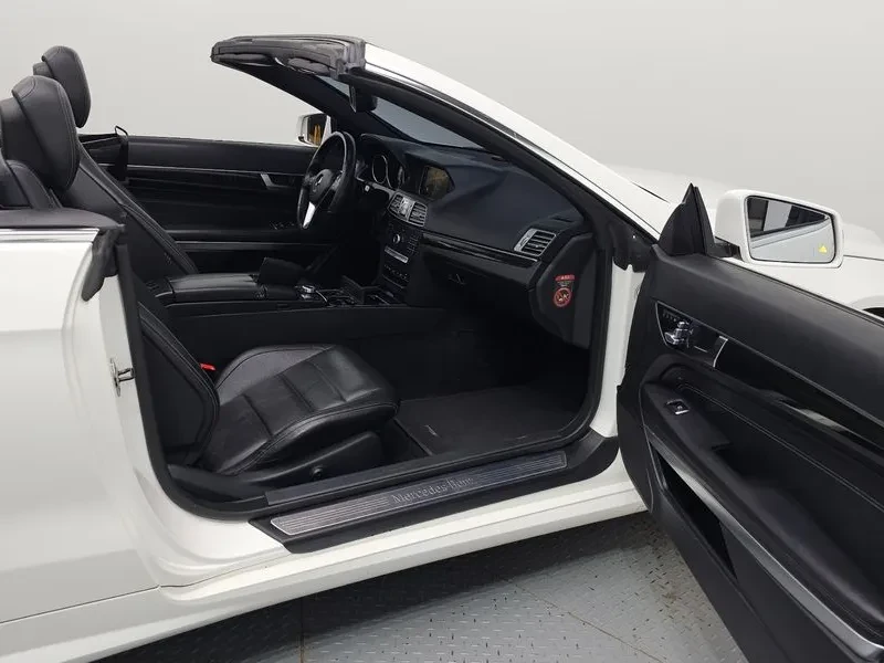 Mercedes-Benz E 200 Cabriolet, снимка 11 - Автомобили и джипове - 55914689