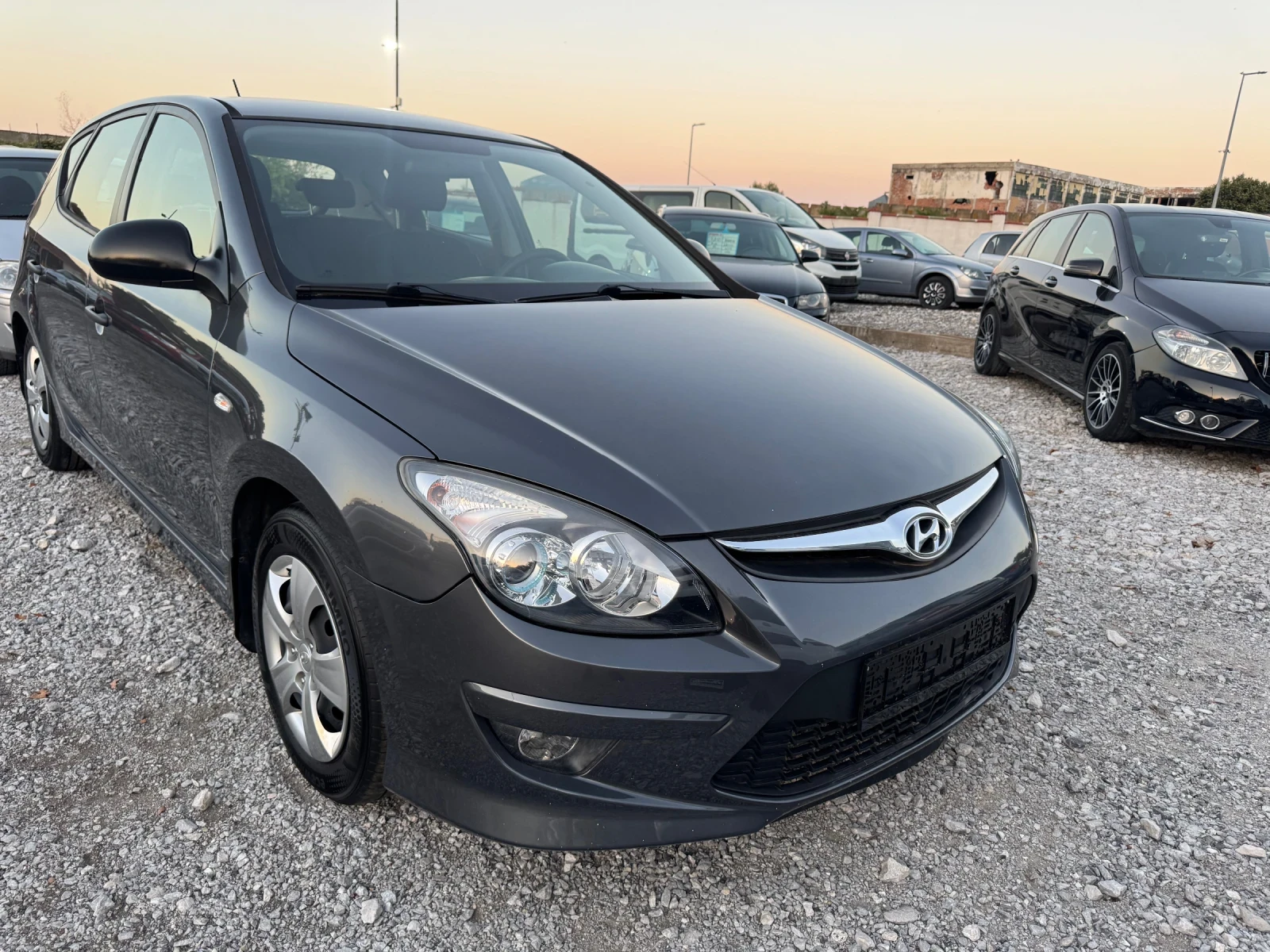 Hyundai I30 1.4i KLIMA 143000km., снимка 1