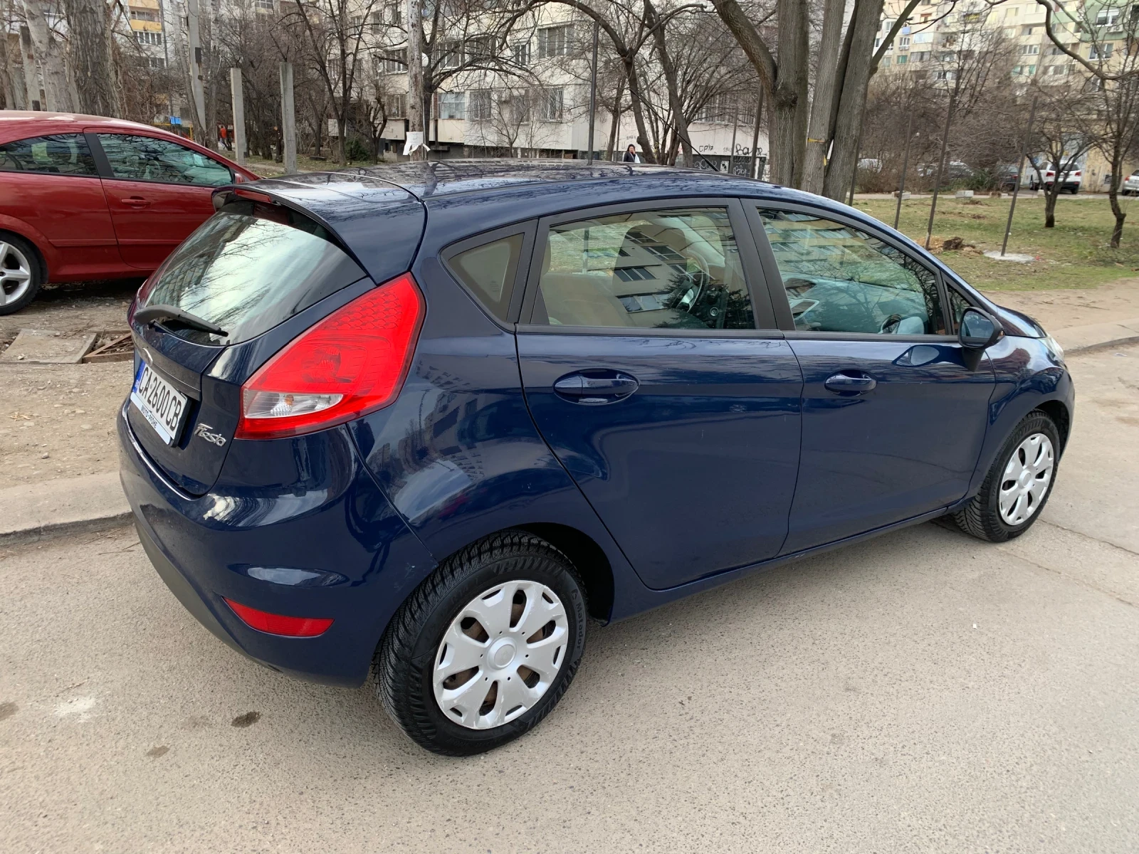 Ford Fiesta 1.25 / 82hp / Климатик / МотоПфое - изображение 5