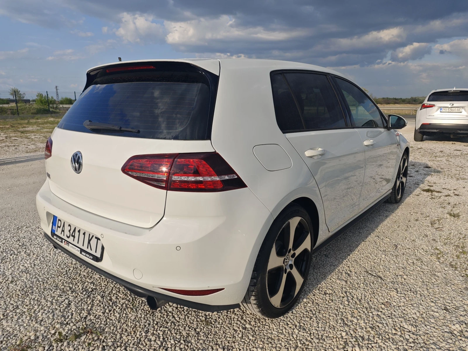 VW Golf GTI 265ps - изображение 6