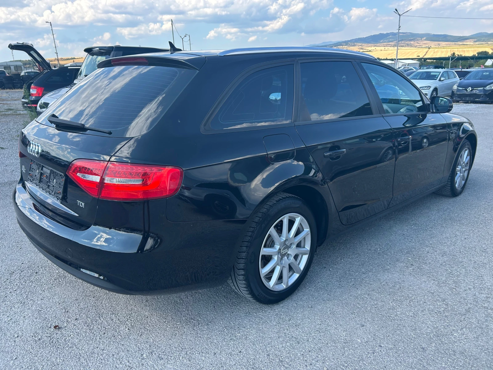 Audi A4 2.0TDI - изображение 5