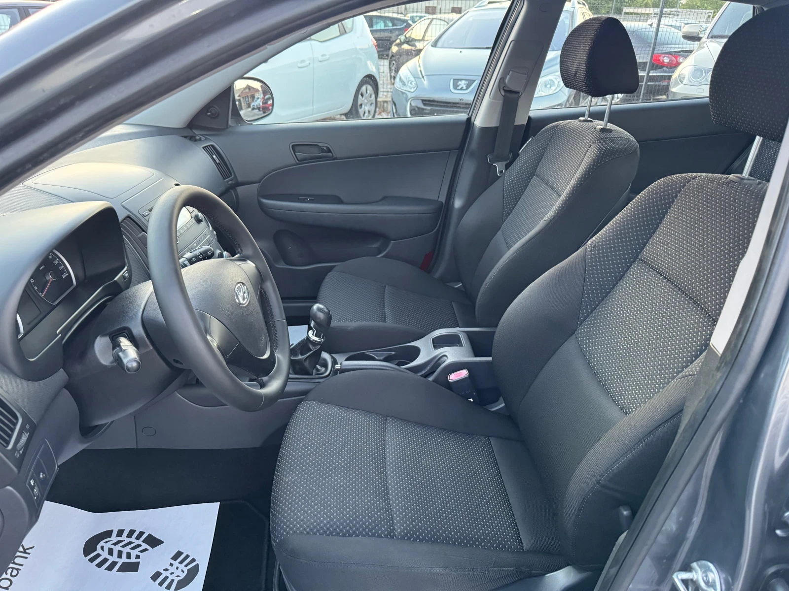 Hyundai I30 1.4i KLIMA 143000km. - изображение 9