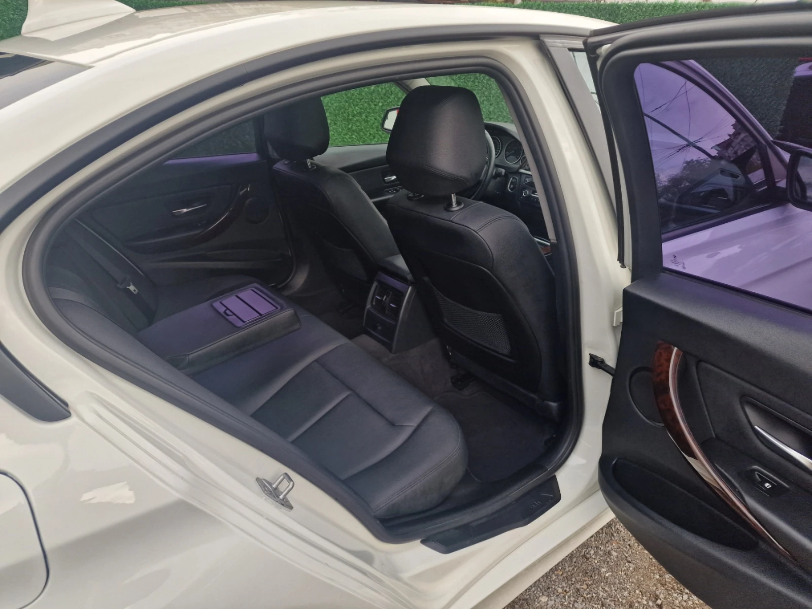 BMW 320 2.0D X-DRIVE AVTOMAT/NAVI - изображение 10